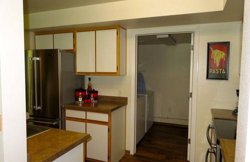 Boise House | Fabulous 3 Br 2.5 Bath Townhouse Wonderful For Family/group Getaway!