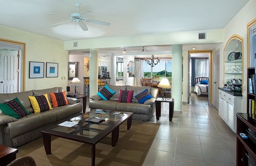 Zona Hotelera Norte Condo | Fabulous Beachfront Home-Family Friendly, Las Brisas 402 Reduc min stay 3 days n