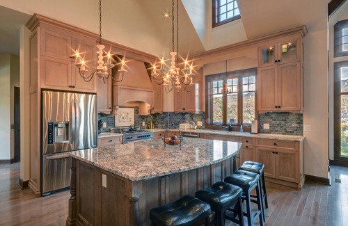 Mont-Tremblant House | Fabulous Castle in the Sky ! Mont-Tremblant luxury at it's best !