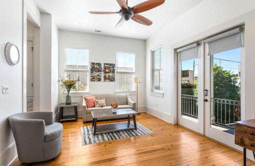 Faubourg Lafayette Apartment | Fabulous Cottages with City Views