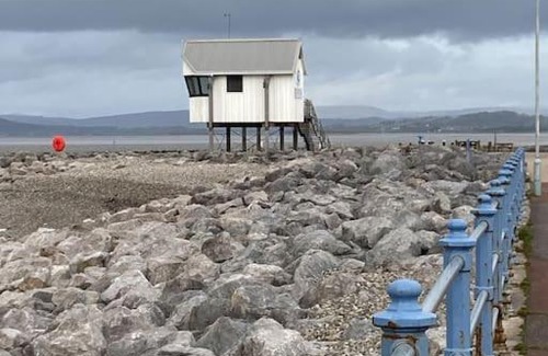 Bare Apartment | fabulous sea views and sunsets