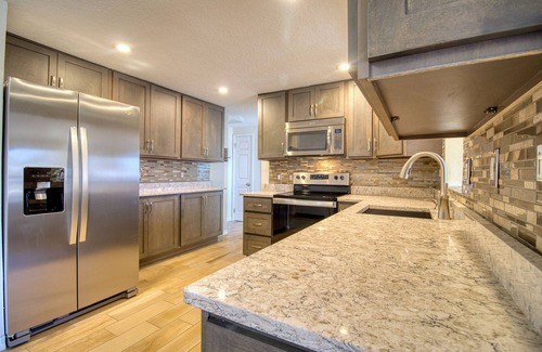 Hudson Beach Estates House | Fabulous Waterfront with Swimspa