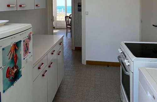 Batz-sur-Mer House | FACING THE SEA, ON THE BEACH, FULL PANORAMIC VIEW, SUNSET
