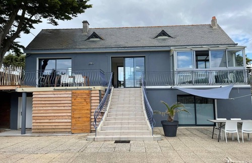 Batz-sur-Mer House | Facing the sea, wild coast, pond, house with sauna for 8 people