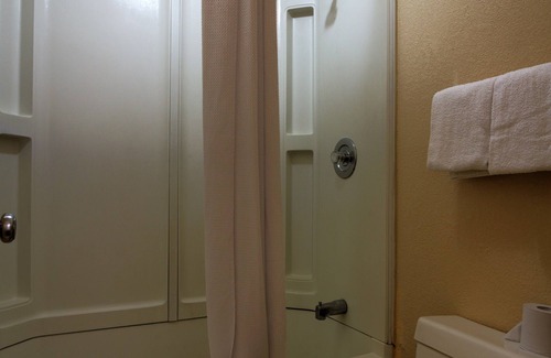 Memphis Hotel | Fair View Inn & Suites