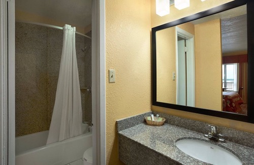 Stuttgart Hotel | FairBridge Inn Express Stuttgart