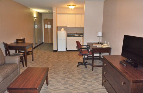 Dupont Hotel | FairBridge Inn & Suites Dupont