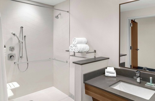 Norwalk Hotel | Fairfield by Marriott Inn & Suites Norwalk