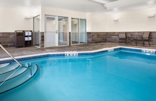 Duluth Hotel | Fairfield by Marriott Inn & Suites Duluth