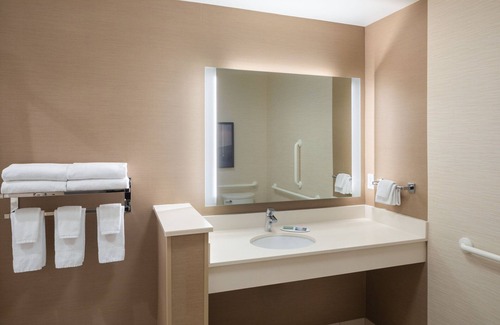 Chillicothe Hotel | Fairfield Inn and Suites by Marriott Chillicothe