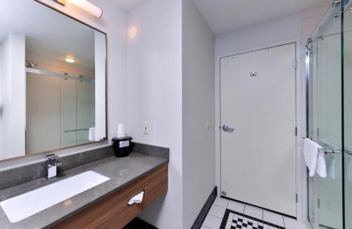 Beloit Hotel | Fairfield Inn and Suites Beloit