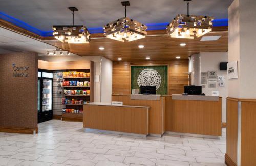 Bakersfield Hotel | Fairfield Inn and Suites by Marriott Bakersfield Central