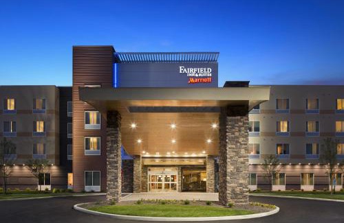 Fairlawn Hotel | Fairfield Inn & Suites by Marriott Akron Fairlawn