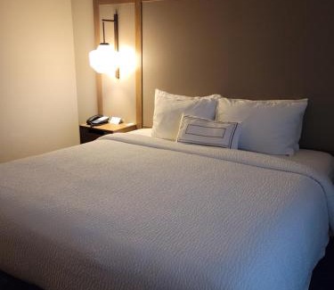 Athens Hotel | Fairfield Inn & Suites by Marriott Athens