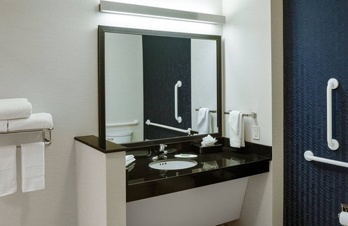 Columbus Hotel | Fairfield Inn & Suites by Marriott Columbus Airport