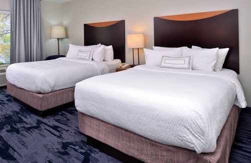 Beloit Hotel | Fairfield Inn & Suites by Marriott Beloit