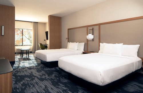 Palmdale Hotel | Fairfield Inn & Suites by Marriott Palmdale West