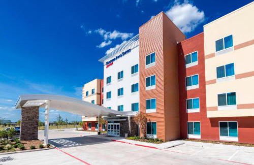 Waxahachie Hotel | Fairfield Inn & Suites by Marriott Dallas Waxahachie