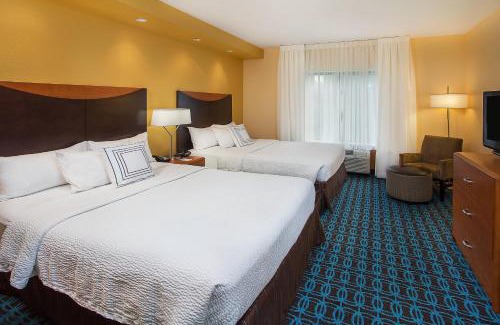 Kodak Hotel | Fairfield Inn & Suites Kodak