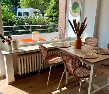 Golzheim Apartment | FairLoft - Messeloft - 5 Minutes to fair - 10 Minutes to city center