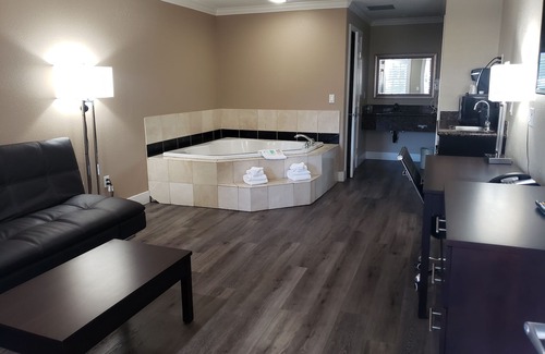 Healdsburg Hotel | Fairview Inn and Suites