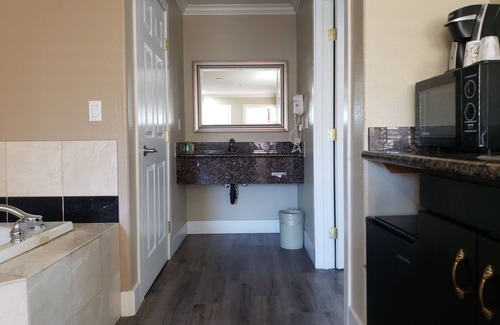 Healdsburg Hotel | Fairview Inn and Suites