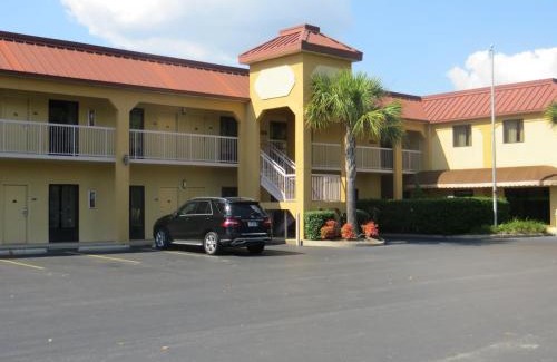 Mobile Hotel | Fairview Inn & Suites Mobile