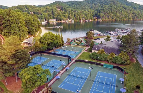 Lake Lure Resort | Fairways of the Mountains