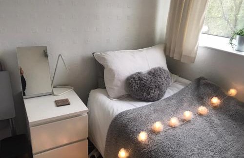 Bradford Apartment | fAiRy DeLL Flatlet with 4 bedrooms