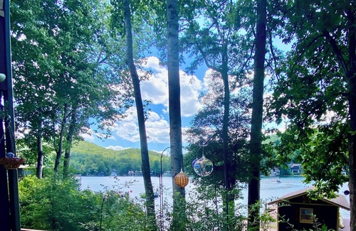 Wiley House | Fall Availability! Ask about last minute discounts! LAKEFRONT Cabin! All 5 ⭐️!