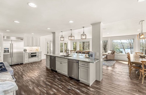Flowery Branch Apartment | Fall by the Lake – Farm Fun, Swim, Kayaks & Sauna!