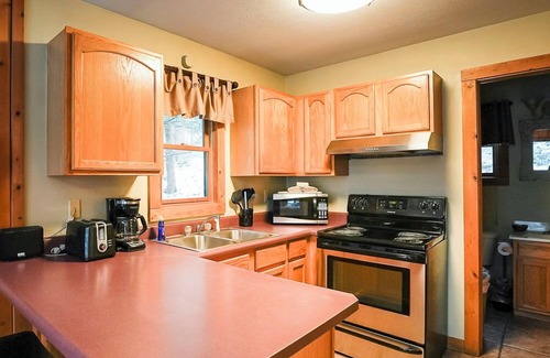 Logan Cabin | Falls - Hosted by The Chalets