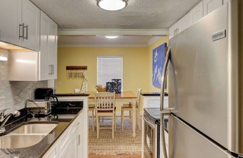 Palmetto Dunes Cottage | Family 2BR Retreat Near Beach + Pool Hilton Head