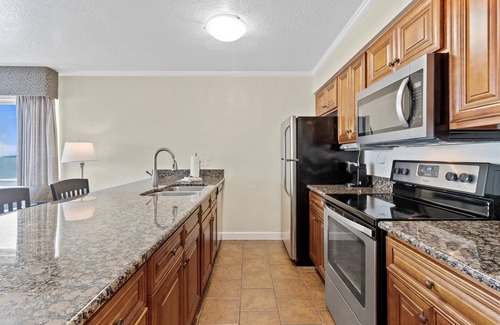 Rocky Point Condo | Family 2BR w/Pool View, Balcony & Private Beach