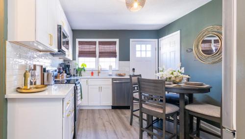 Graham Apartment | Family friendly & 5-mins to downtown Graham