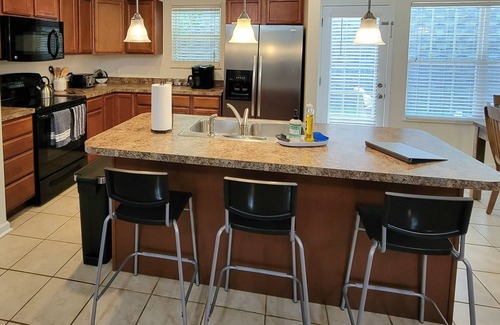 Pigeon Forge Cottage | Family friendly cottage 5 minutes from the Parkway!