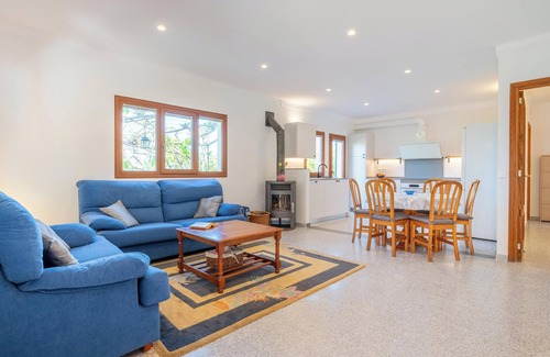 Cala Llombards Villa | Family-friendly villa with pool - Casa Mediterranea I