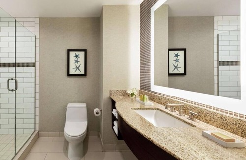 Carlsbad Hotel | Family-friendly Haven: Swimming Pool, Pets Allowed, Near South State Beach!