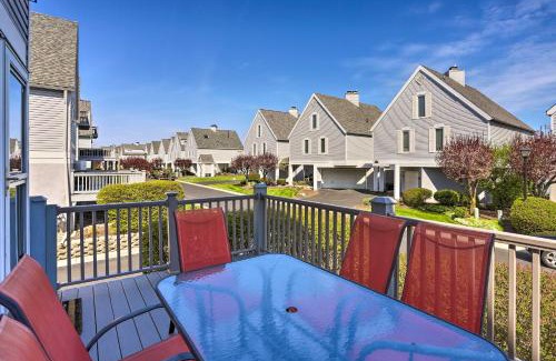 Port Clinton House | Family-Friendly Port Clinton Home with Private Deck