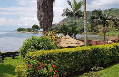 Gisenyi House | Family Nest Kivu Beach