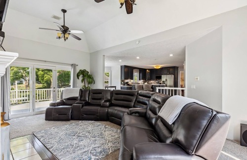 Amherst House | Family Paradise - Pool, Theater, Games Galore!