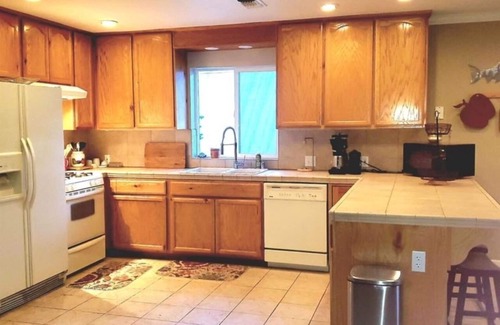 Pla-Vada Woodlands Cabin | Family/Pet-Friendly Home in Soda Springs near Sugar Bowl, Truckee
