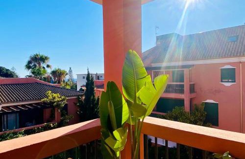 Urbanizacion Pinos Verdes Apartment | Fantástico Apartamento en Carib Playa Cabopino