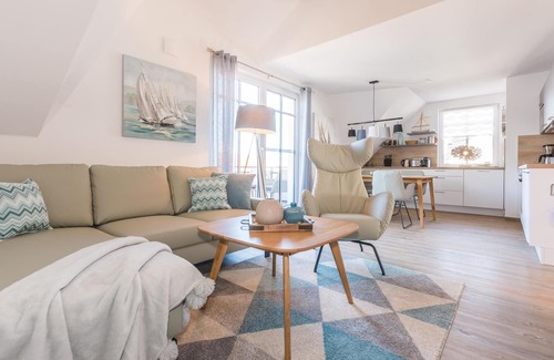 Zingst Apartment | Fantastic maisonette with gallery and large balcony, in the middle of the Baltic Sea resort