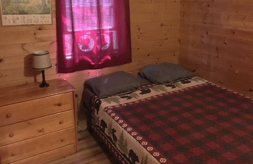 Caratunk House | Fantastic 4 Season Cabin across from the Kennebec River