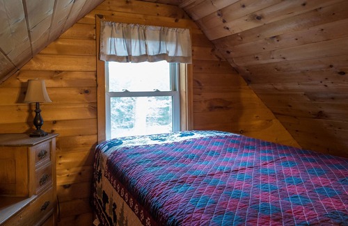 Caratunk House | Fantastic 4 Season Cabin across from the Kennebec River