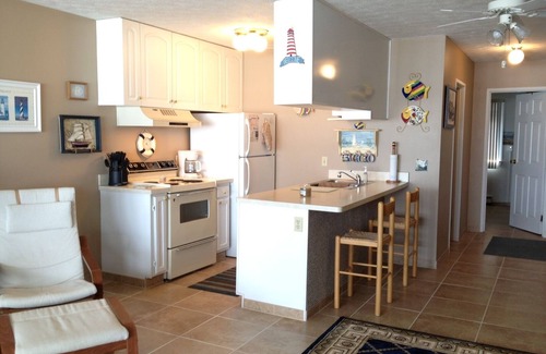 Port Clinton Condo | Fantastic View Waterfronts Condo Pool Beach Jet Express All Tile Updated Condo