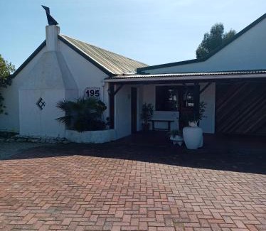 Velddrif House | Faodail Guest House