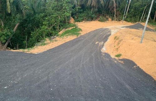 Behrang Ulu House | Farhani Cabin Stay