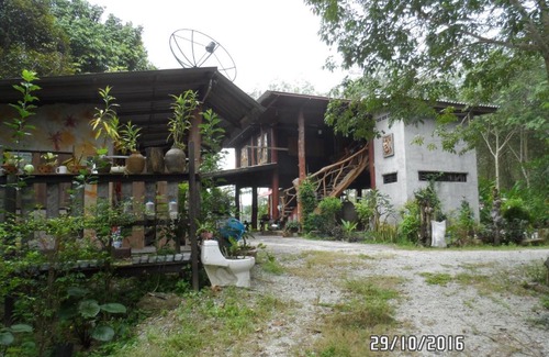Rayong House | Farm stay 1000 Chang Valley